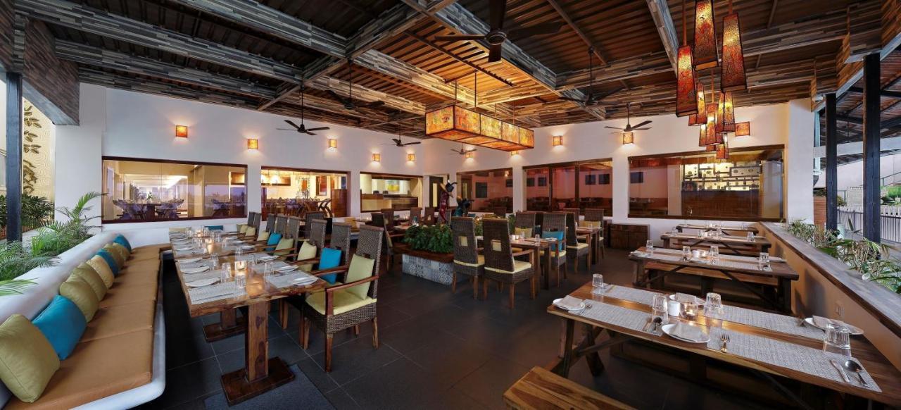 The Andhra Art & Craft Hotel Visakhapatnam Exterior foto